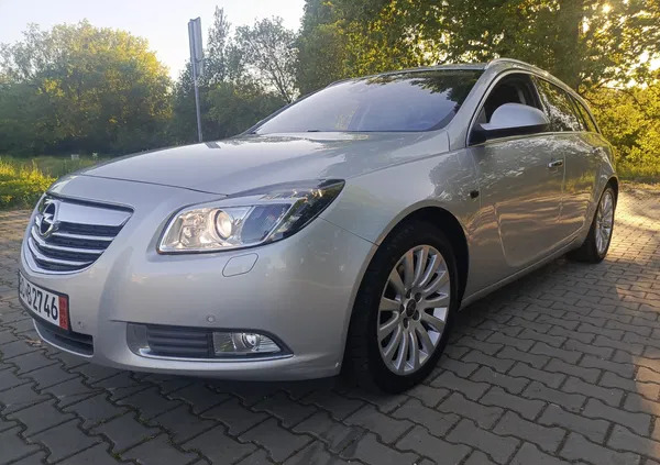 samochody osobowe Opel Insignia cena 25000 przebieg: 196000, rok produkcji 2011 z Zawiercie